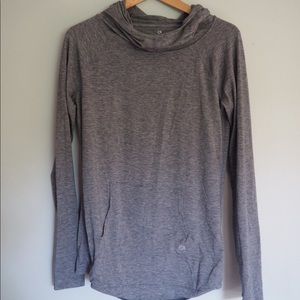Gap Fit long sleeved athletic shirt
